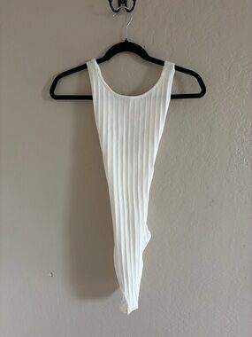 Forever 21 White Ribbed Scoop Neck Bodysuit